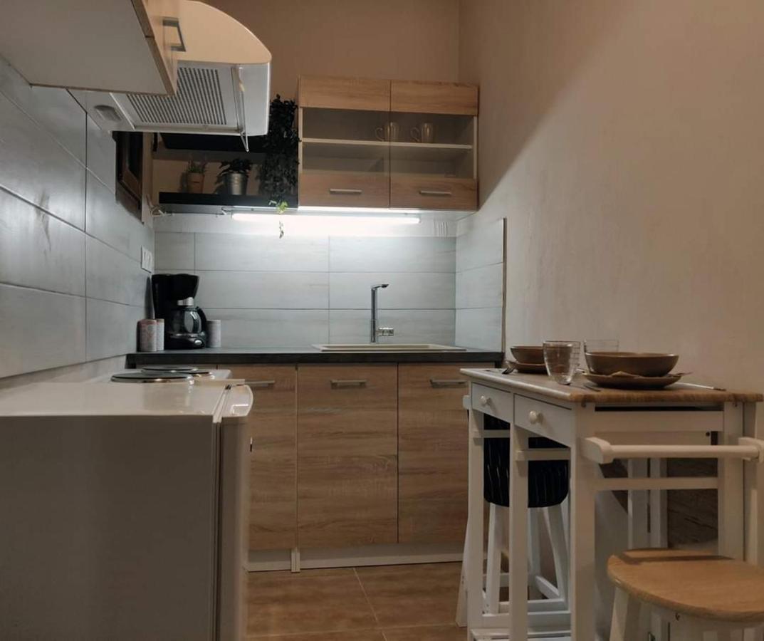 Apartment Melina's